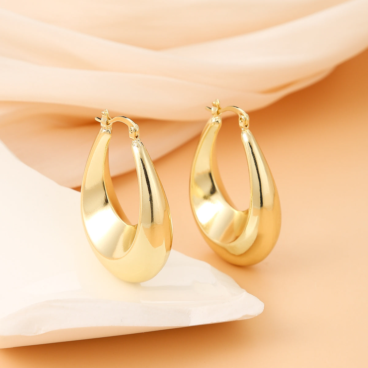 Earring Exaggerated Oval Style - RareGloo