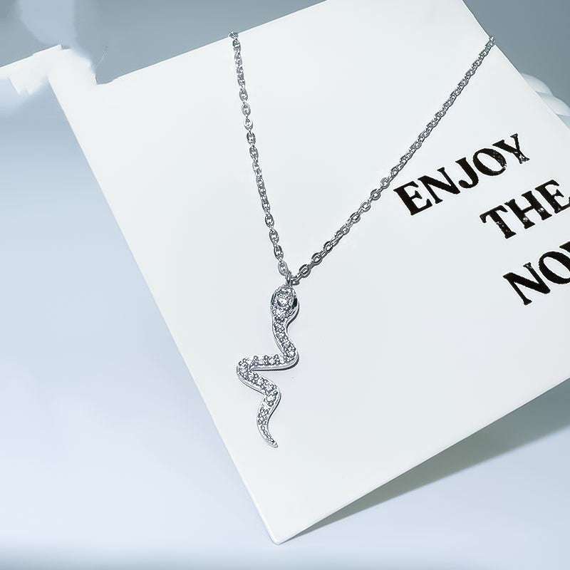 Niche Personality All-match Light Luxury Clavicle Chain - RareGloo