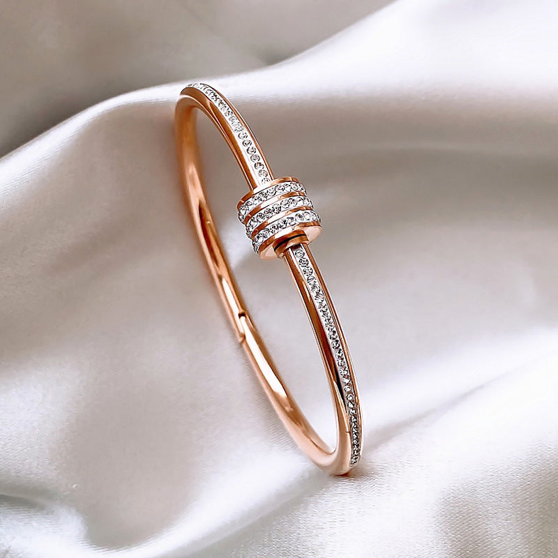 Bracelet With Roller – Rose Gold Elegance - RareGloo